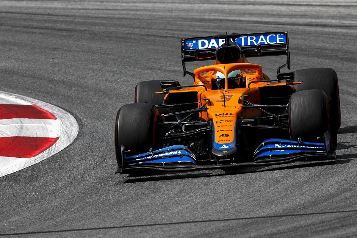 Három szelet rántott hús után végzett a 2. helyen Ricciardo: "Ma estére kiérdemeltem még néhány szeletet!"