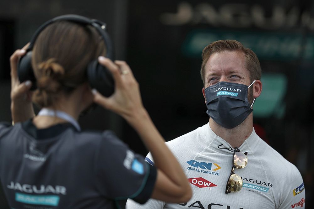 Cetak Poin di Race 1 New York E-Prix, Sam Bird Puji Kru Pit Jaguar