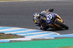 Krummenacher vince la prima gara della stagione a Phillip Island