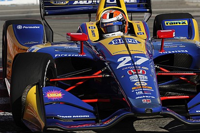 Rossi lidera treinos de sexta-feira da Indy em Detroit