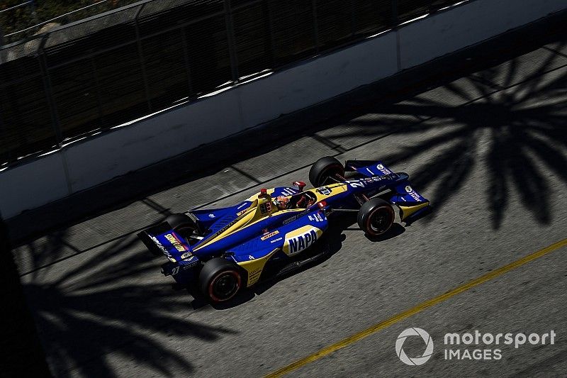 Rossi dedica la victoria de Long Beach a su abuelo fallecido