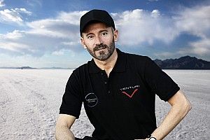 Biaggi in electric bike speed record attempt