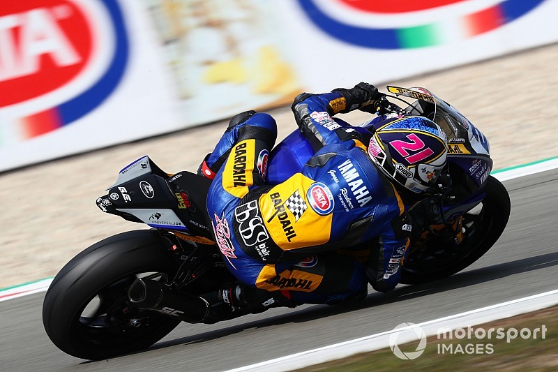 Supersport, Assen, Libere 1-2: Krummenacher domina davanti a Caricasulo