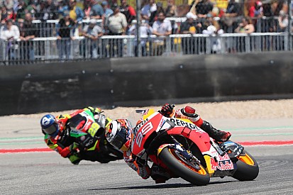Lorenzo made "strange mistakes" before bike failure