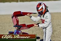 Raikkonen: "Dar 100 vueltas es duro para un viejo..."