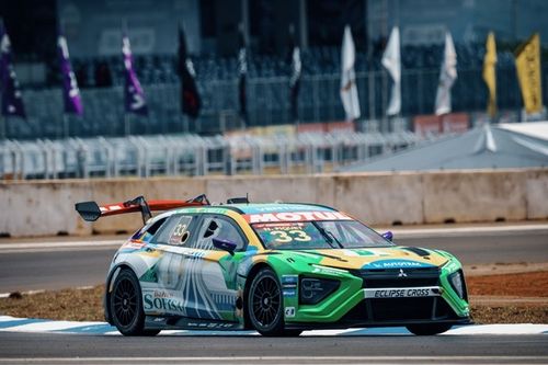 Stock Car: Nelsinho Piquet comanda treino classificat&oacute;rio e &eacute; pole em Bras&iacute;lia