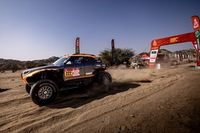 El Dakar modifica el orden de salida de los coches por los  disturbios de los pilotos