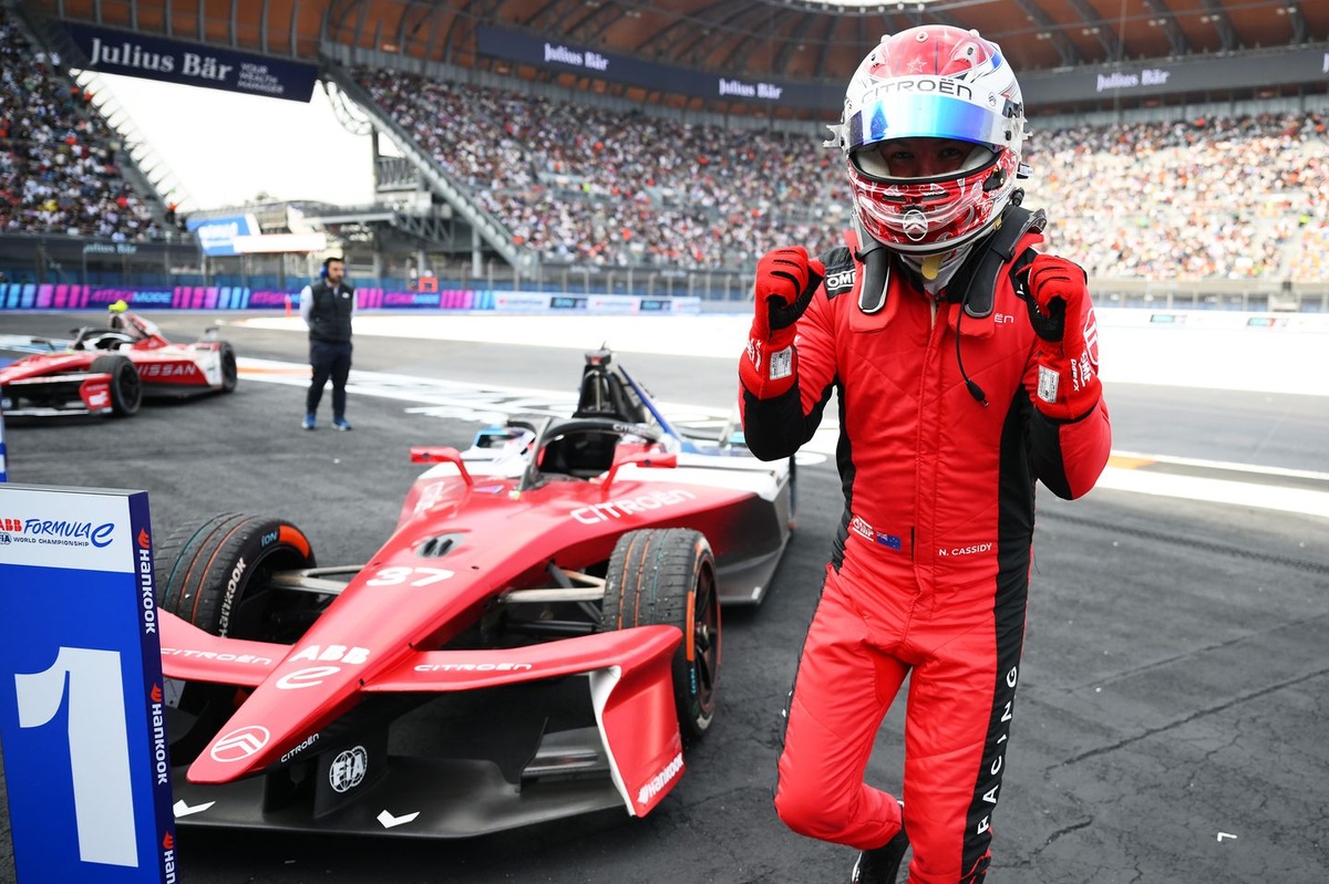 キャシディが通算13勝目。シトロエンが参戦2戦目で初優勝の快挙