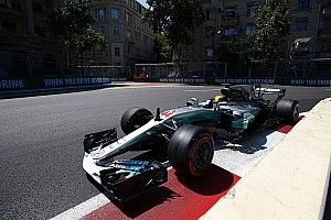 Wolff ne cherche pas de responsable au problème d'appuie-tête de Hamilton