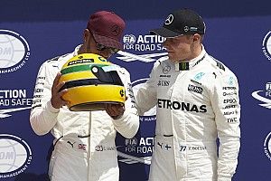 La familia de Senna aclara que el casco que recibió Hamilton era una réplica