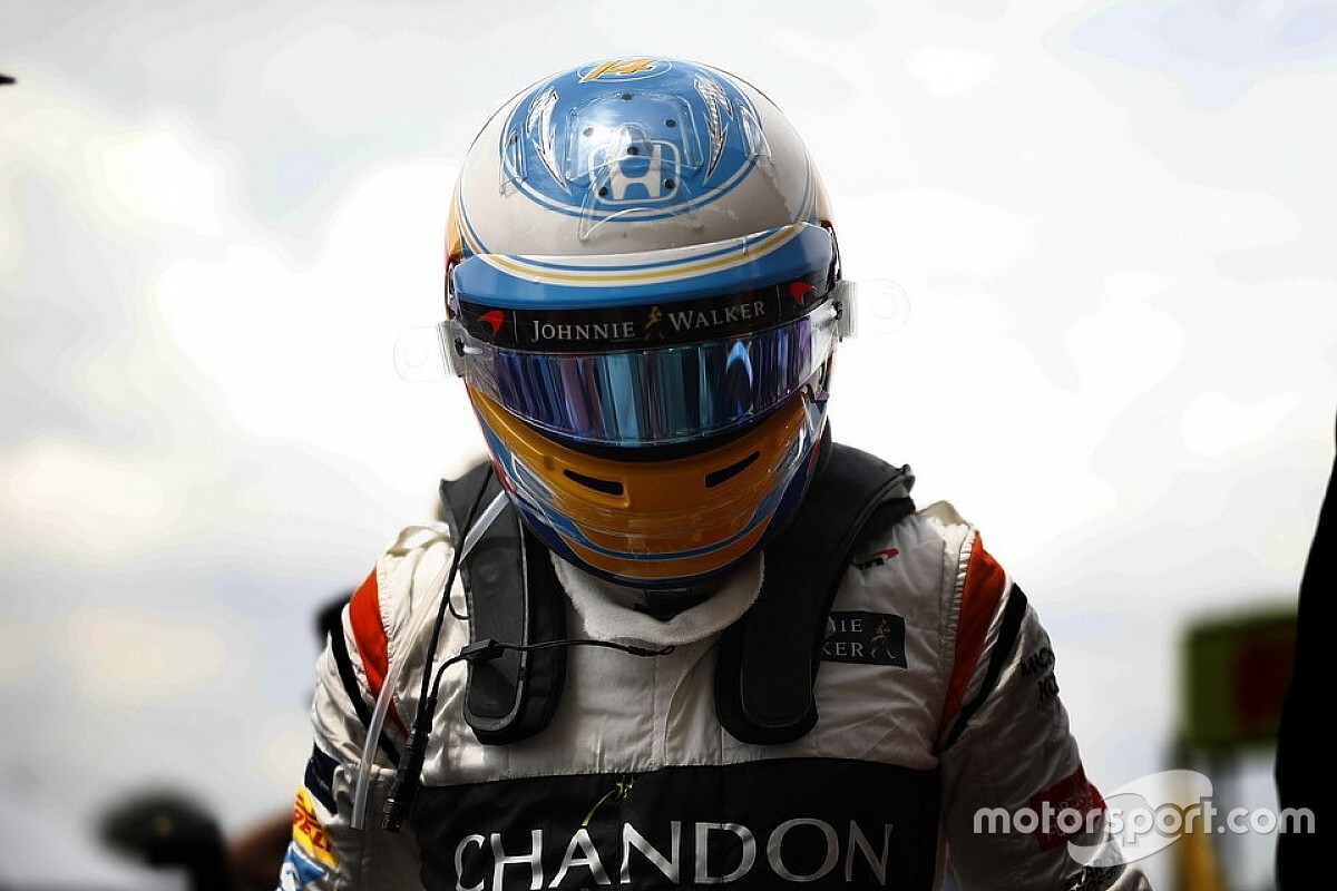 Onboard nézetből Alonso szimulátoros debütálása (videó)