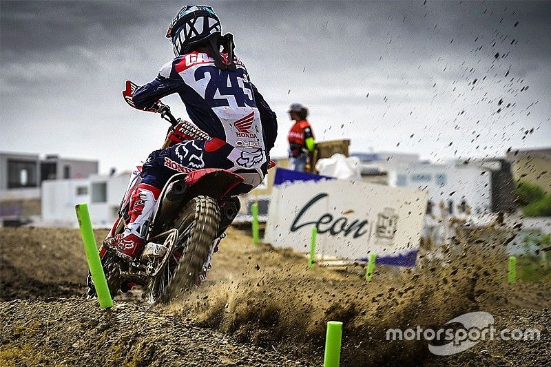 Tim Gajser centra la "pole" in Messico davanti alle Husqvarna