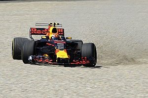 Los problemas de Verstappen se debieron a un cable suelto