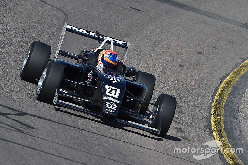 USF2000 Iowa: Van Kalmthout houdt titelstrijd levend met tweede plaats