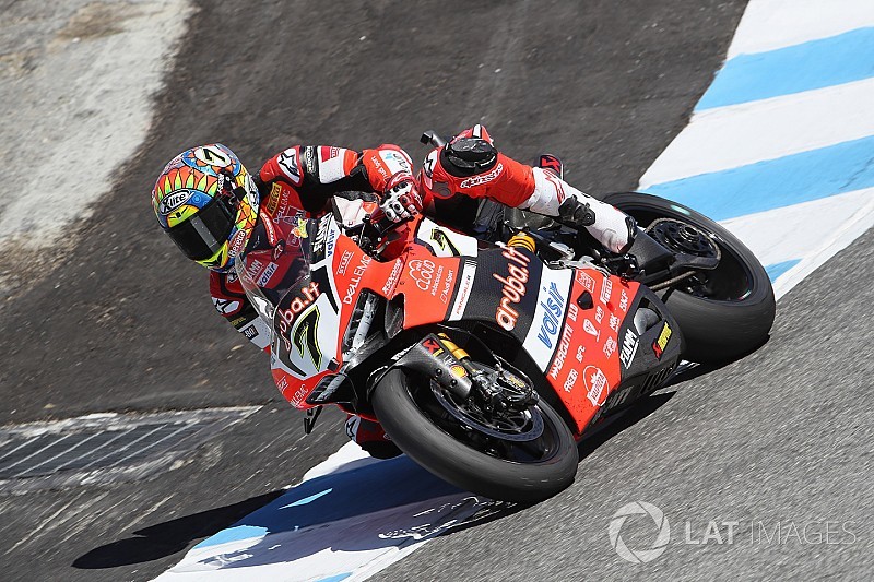 WorldSBK Amerika: Davies taklukkan duo Kawasaki di Corkscrew