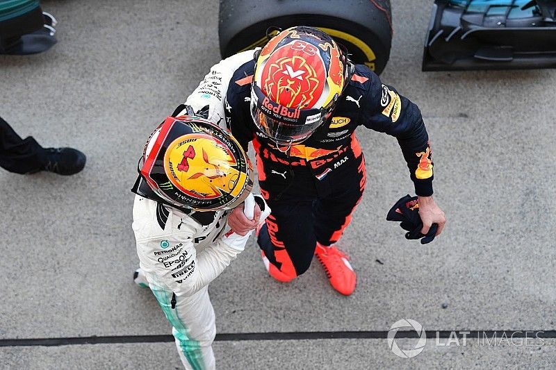 Hamilton over Verstappen: “Moet voorkomen dat hij te vaak wint!”