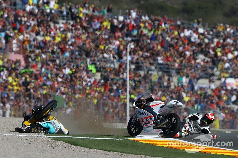 Bagnaia livid with Rodrigo after second clash in three Moto3 races