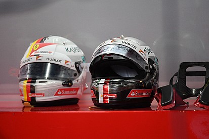 Rosberg és Vettel sisakot cserélt egymással