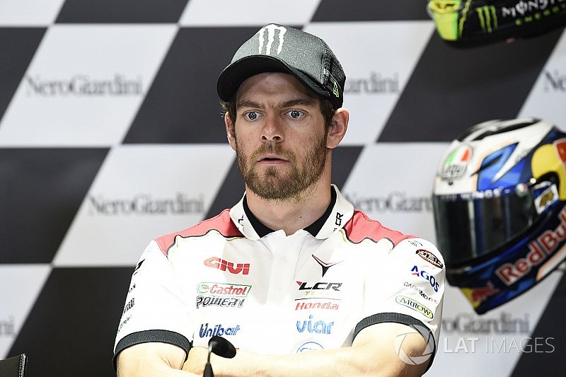 Terkena pisau, Crutchlow alami cedera jari