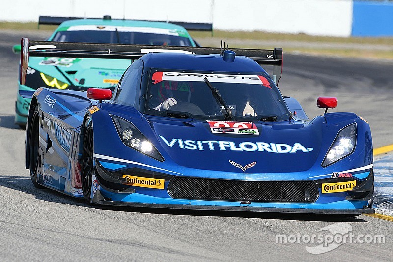 Hunter-Reay: Double duty at Long Beach