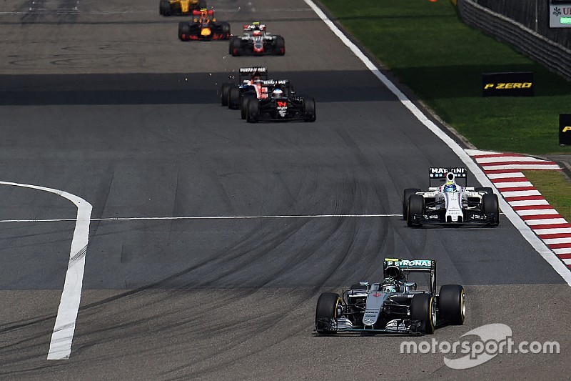 2017年のF1、燃料制限値引き上げを検討