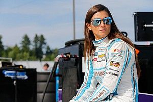 Danica Patrick not happy running 20th: "It's miserable"