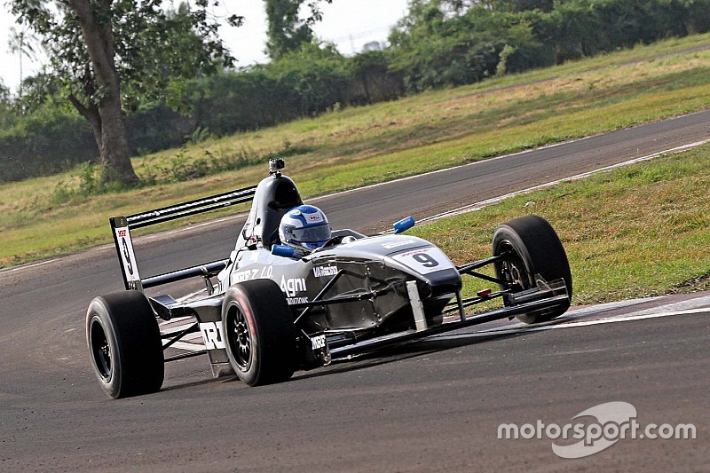 Chennai III MRF F1600: Anand claims Race 1 win in three-way fight