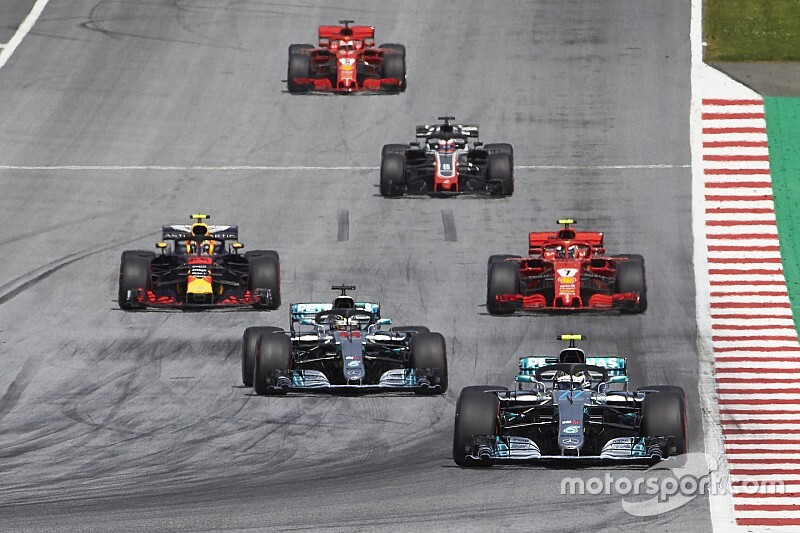 F1 competition "like Federer with ping-pong racket" - Grosjean