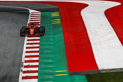 Osztrák Nagydíj: a hivatalos rajtrács Vettel büntetése után