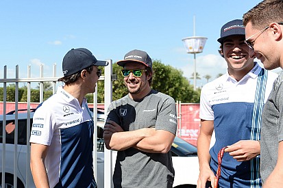 Vídeo: los divertidos regalos de "amigo invisible" de los pilotos de F1