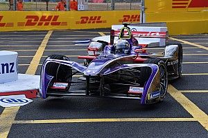 Race 1 ePrix Hong Kong: Bird menang, Buemi-di Grassi bermasalah