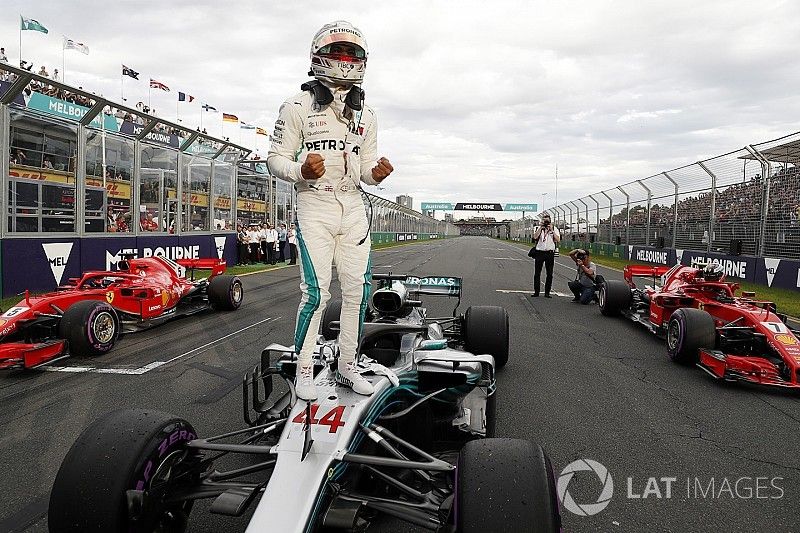 Ganador de la pole Lewis Hamilton, Mercedes AMG F1 W09