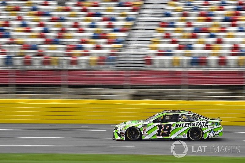 Daniel Suarez, Joe Gibbs Racing, Toyota Camry Interstate Batteries