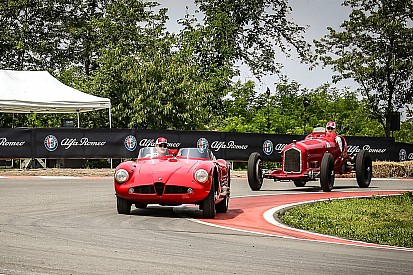 Гонщики Sauber проехали на винтажных гоночных машинах Alfa Romeo