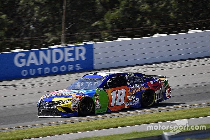 Kyle Busch, Joe Gibbs Racing, Toyota Camry M&M's Caramel