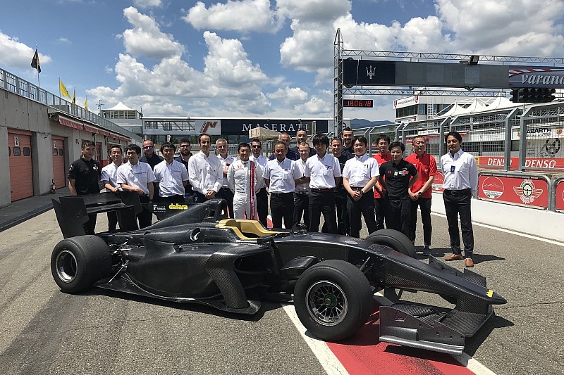 Super Formula pertimbangkan halo pada SF19