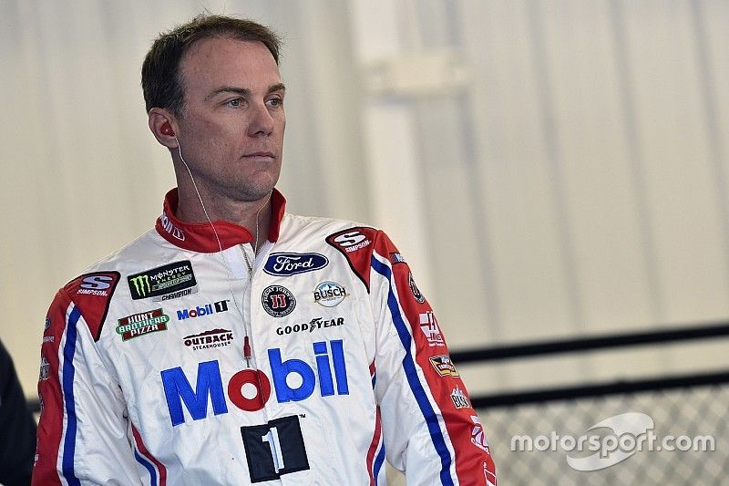 Kevin Harvick calls out "piece of crap tires" after Las Vegas crash