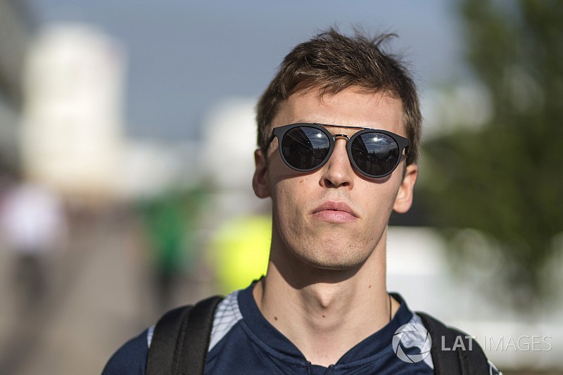 Kvyat kihagyja az első szabadedzést Austinban