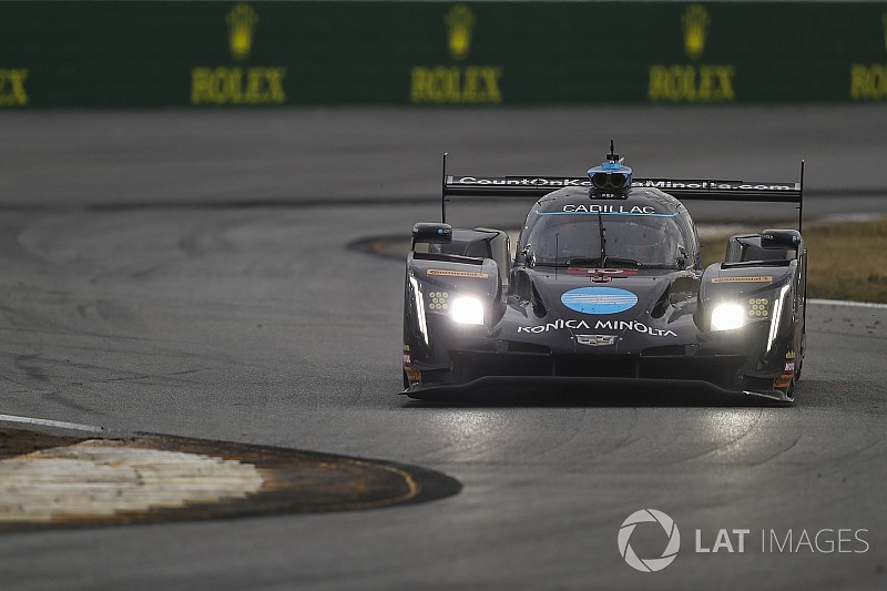 Polesitter Van der Zande valt uit in 24 uur van Daytona