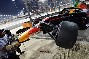 Verstappen dopo il botto: "Sono stato sorpreso da 150 cavalli improvvisi!"