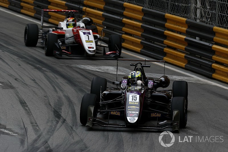 Eriksson blâme Ilott et la FIA pour son accident