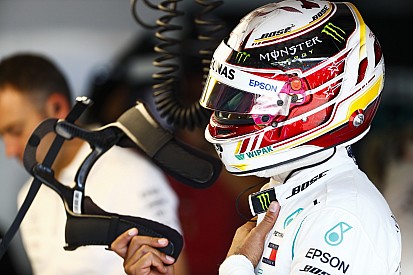 Hamilton: nincs új motor a Ferrariban, mégis nagyon gyorsak az egyenesekben