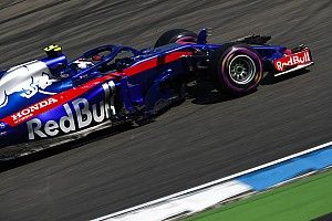 Gasly: Toro Rosso yerinde sayıyor
