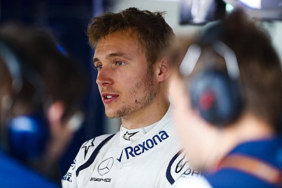 Sirotkin ‘vrij relaxed’ over 2019: “Het team waardeert me”