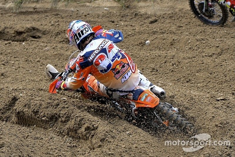 Jeffrey Herlings sale a quota nove vittorie in Spagna