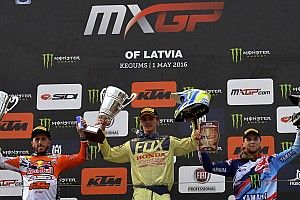 Tim Gajser beffa Tony Cairoli per un punto in Lettonia