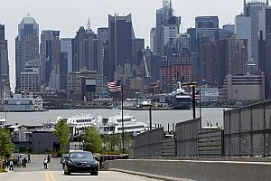 Hamilton 35 millió eurós penthouse-t vásárolt magának New Yorkban