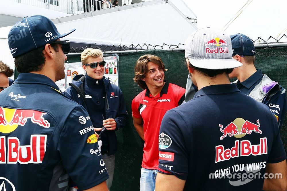 Ricciardo: "Merhi era como Verstappen"