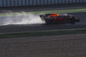 Red Bull будет быстро нагонять Mercedes, уверен Ферстаппен