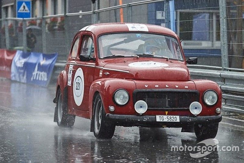 La Volvo PV544 del 1960 guidata da Rahel Frey